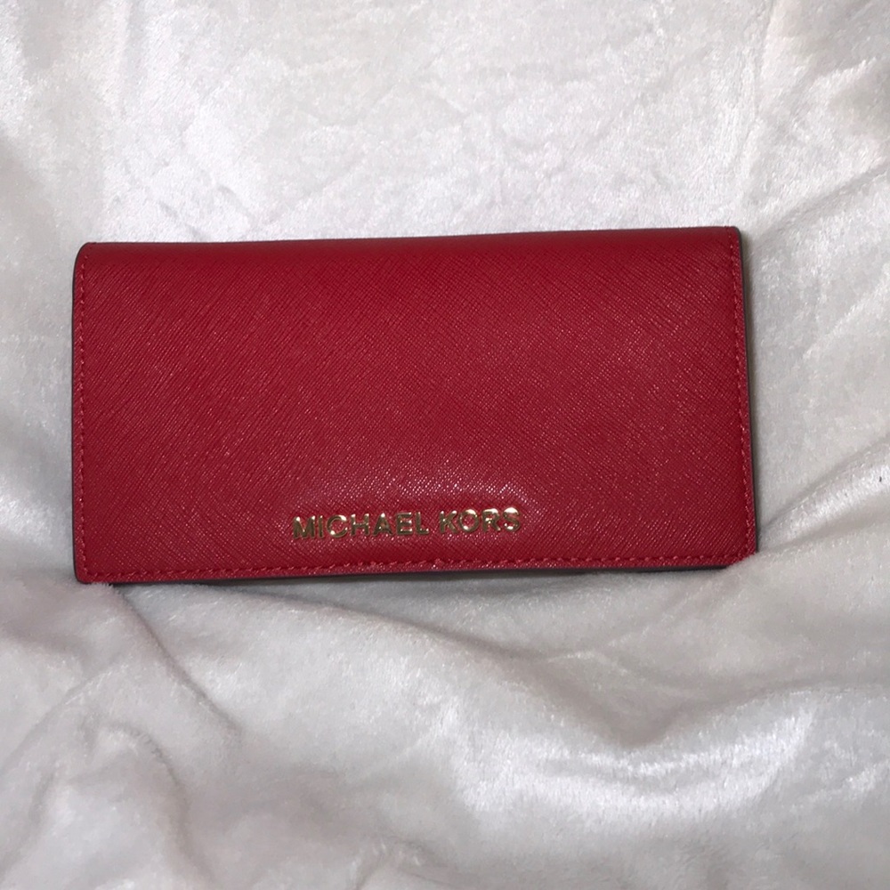 Michael Kors Jet Set Travel Wallet